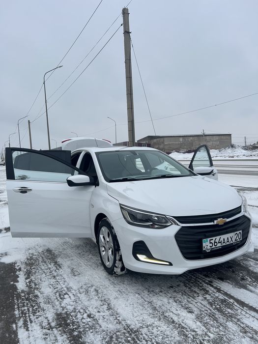 Продаю авто Chevrolet Onix