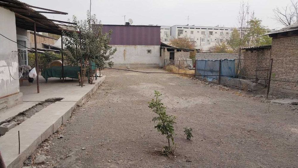 Yer sotiladi 5 so'tix Yashnabod 40-letda