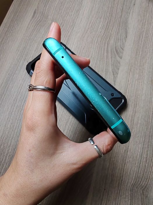 One plus 8t 8/256 gb