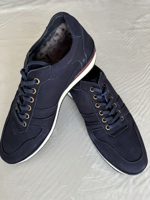 Продам зимние кроссовки!