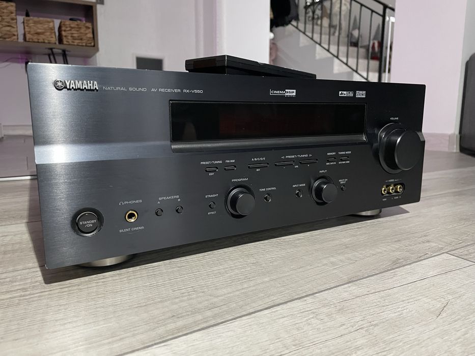 Receiver AV Yamaha RX-V550 – PUTERNIC, IMPECABIL