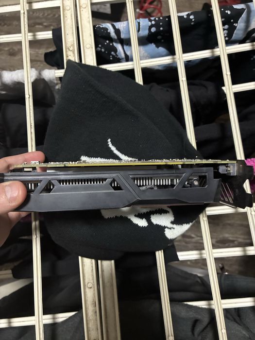 Placa video nVidia GTX 1050 2 GB