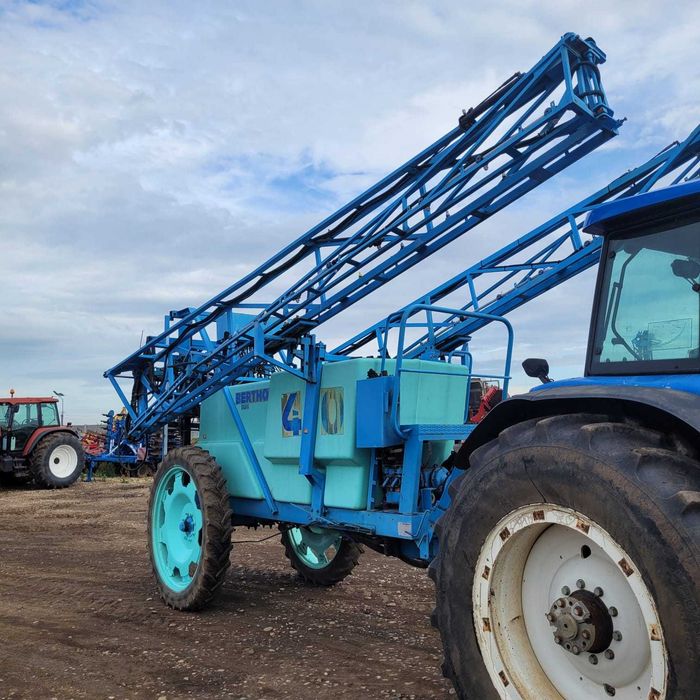 Erbicidator Berthoud Mack 40 SX28, stare perfecta. 28 m / 4.000 litri