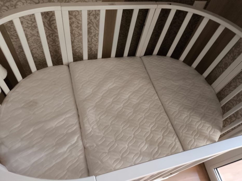 Продам детский манеж 10000