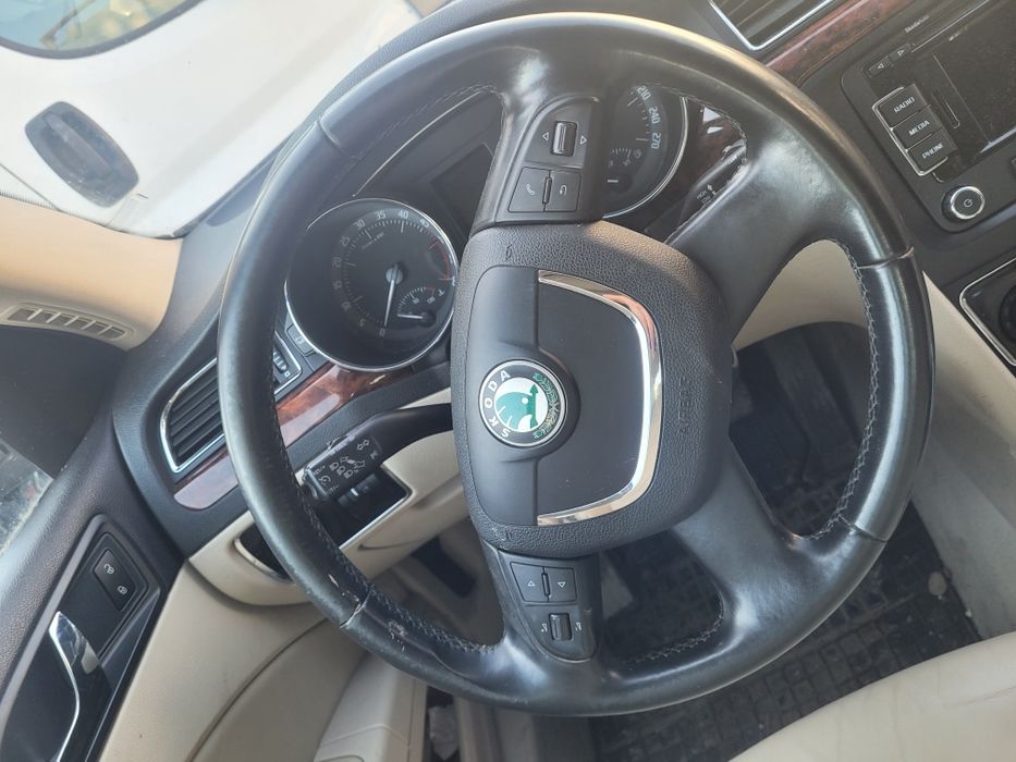 Electroventilator skoda superb 2.0 2011