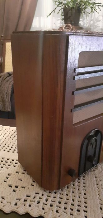 Продавам  ретро радио