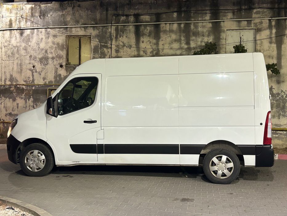 2018 Nissan NV400