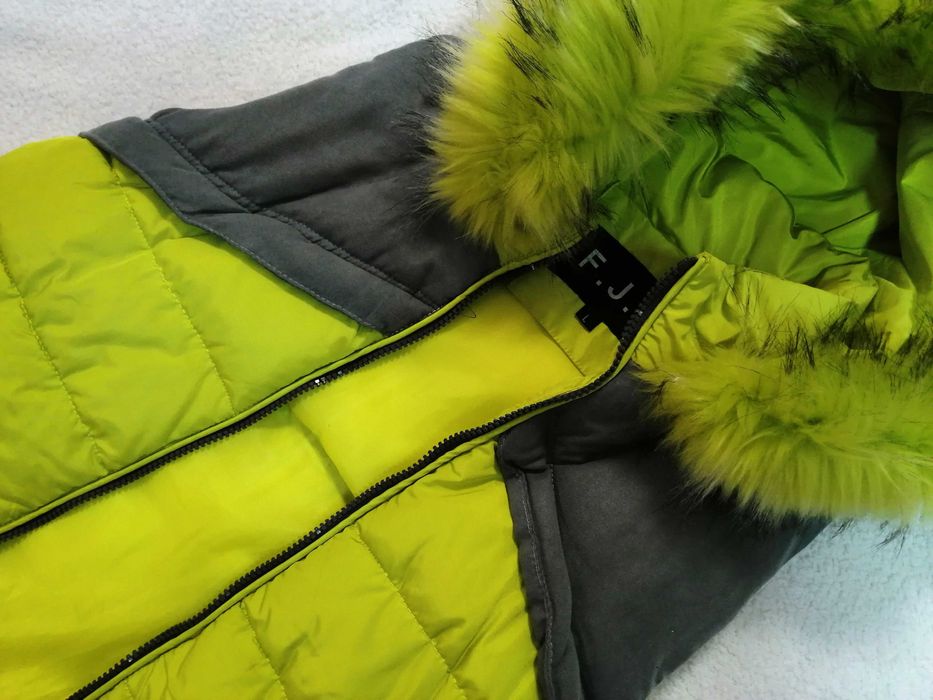 Като нов , Зимен елек, неонов цвят размер М/Л   размер M/L