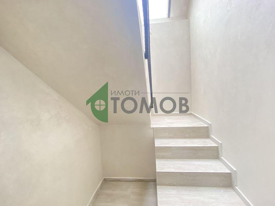 Продава се Тристаен апартамент в Шумен, Център - 129 кв.м за 1500 €/кв.м - Снимка #10