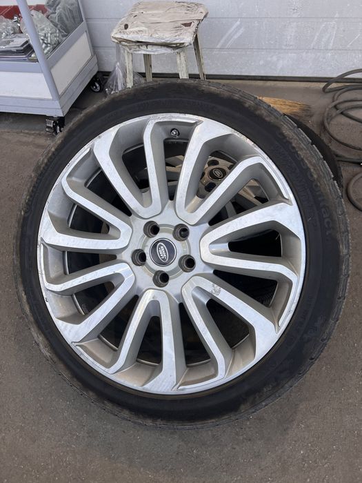 Диски и резина на Range Rover R22