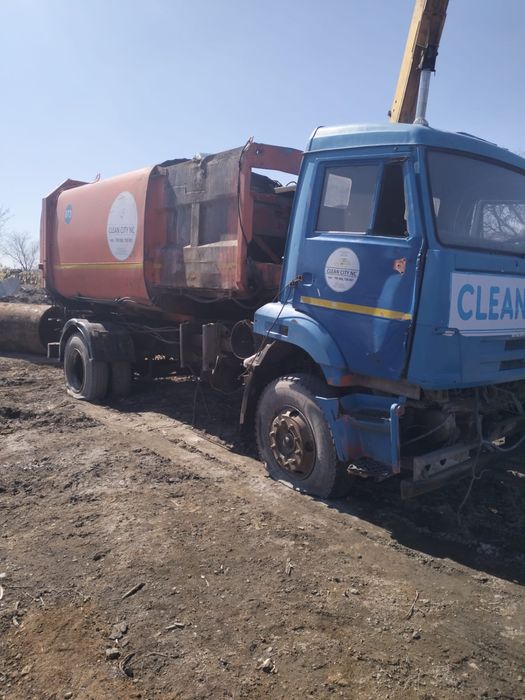 Продам Камаз мусоровоз