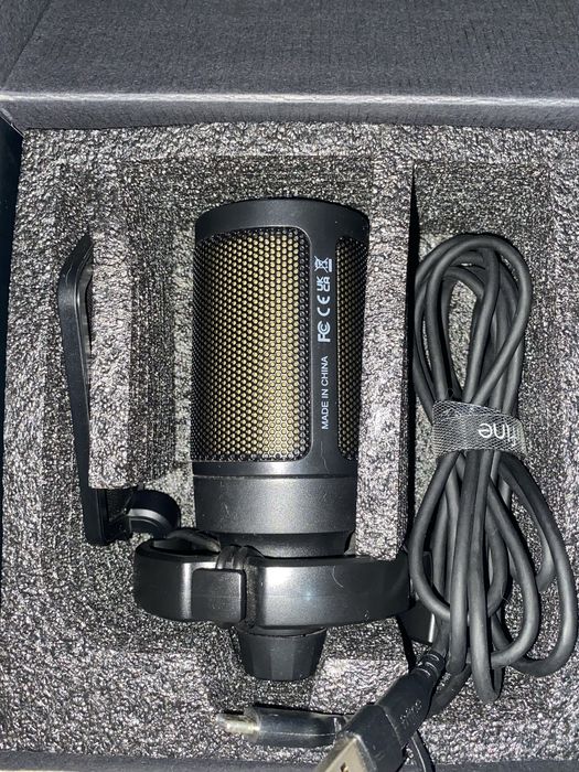 Микрофон Fifine A6V