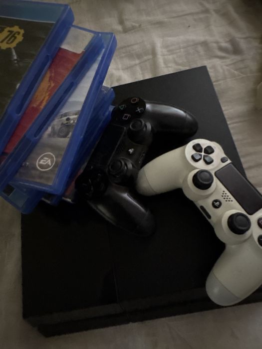 Ps4 1TB perfect functional.