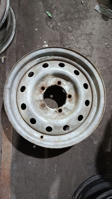 1 Диск УАЗ на 16