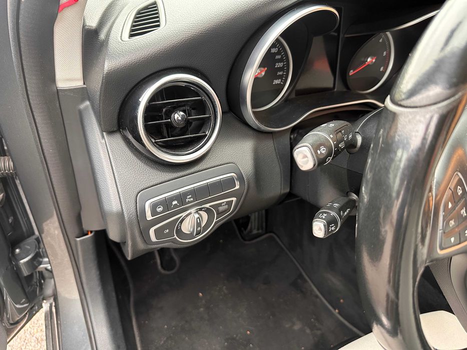 Mercedes C200d break 12/2016. DISTRONIC+, FARURI LED