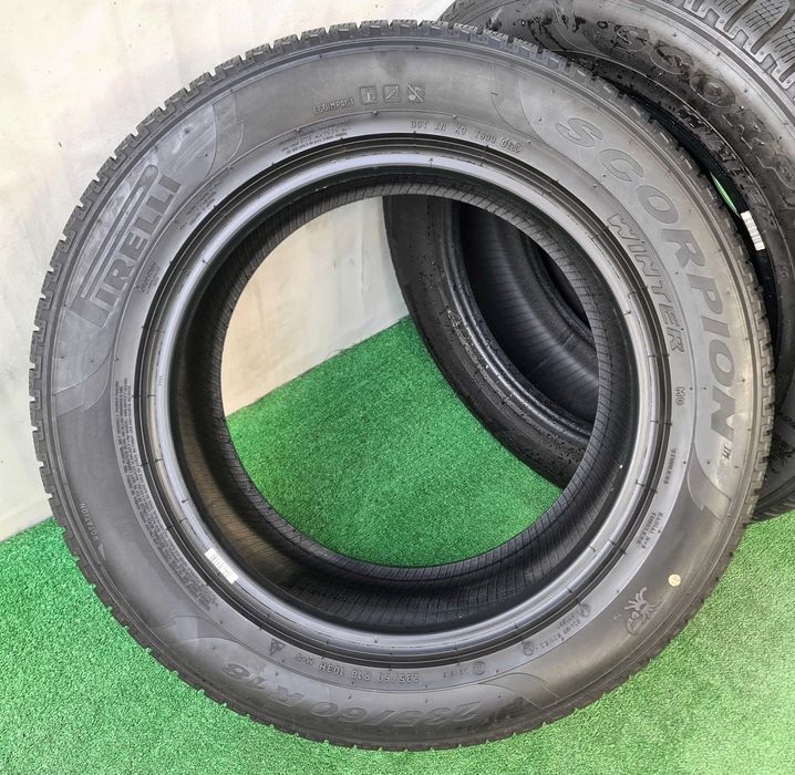 4бр. 235/60/18 PIRELLI Scorpion - зимни
