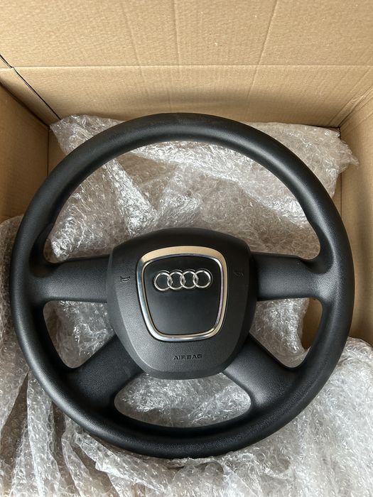 Оригинален волан с Airbag Audi A3 8P / A4 B7 – продава се и отделно