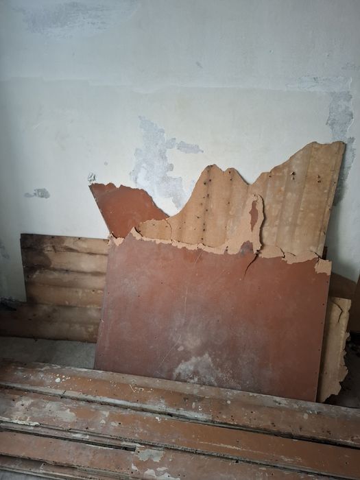 Отдам бесплатно листы ЛДВП