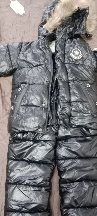 Продам комбинезон зимний