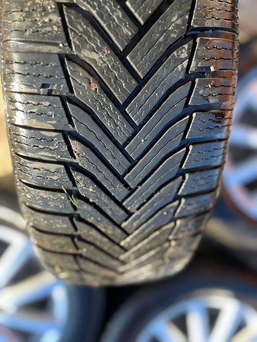 215 60 16 Зимни гуми  Michelin Alpin 6  DOT 2722 грайфер 6.5мм