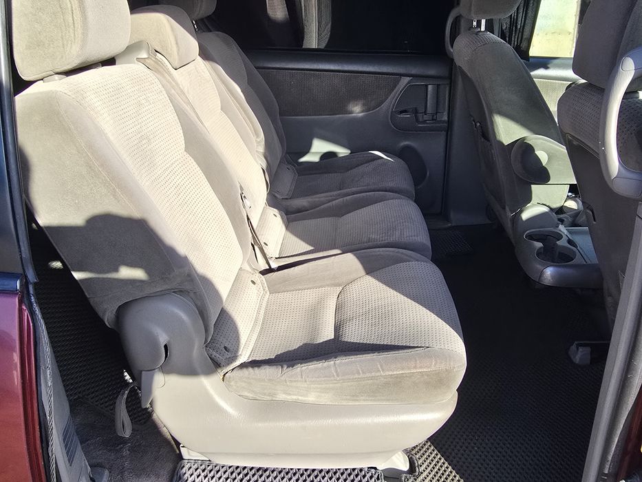 Тойота Сиенна 2009