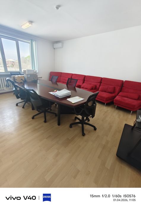 Продаем офисную мебель