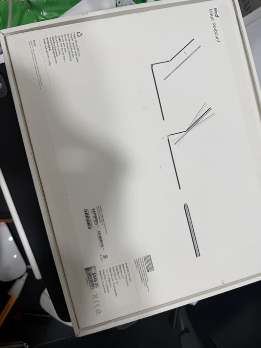Клавиатура для iPad Pro 13
