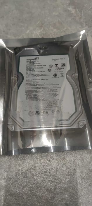 HDD Hard Disk Seagate ST31000528AS 1TB SATA2 3Gbps, 3.5 inci, 7.2K RPM, 32MB Cache, pentru PC calculator unitate desktop