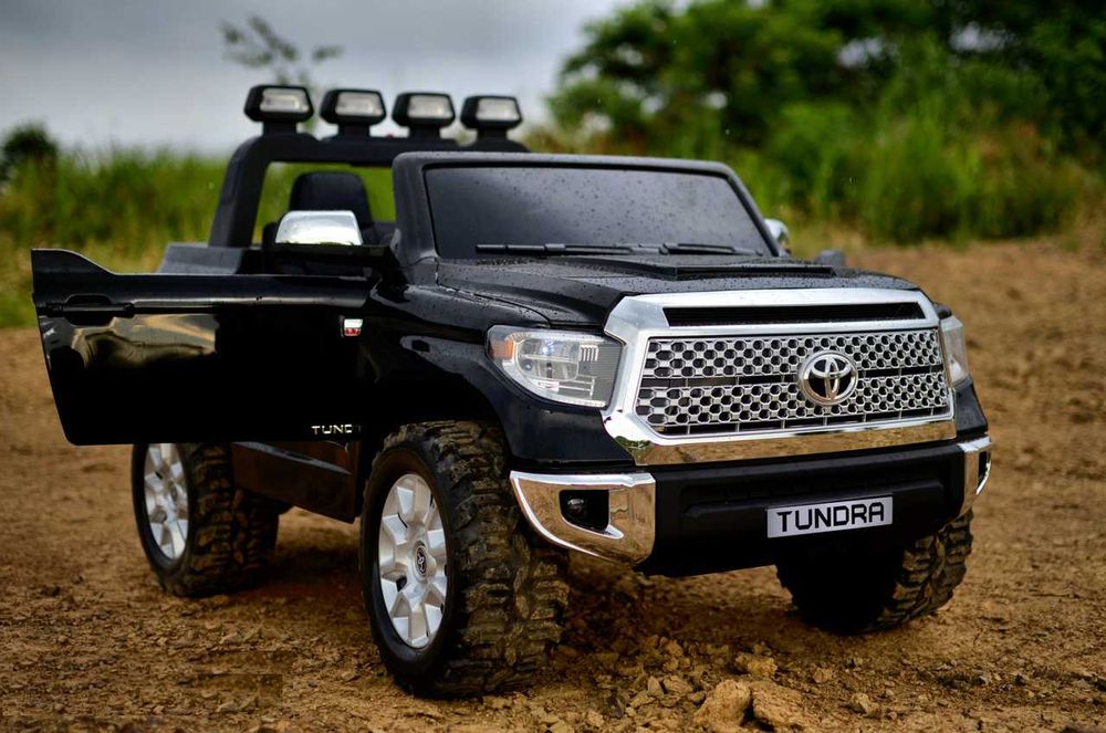 Акумулаторен джип TOYOTA Tundra 12V, лицензиран, с меки гуми