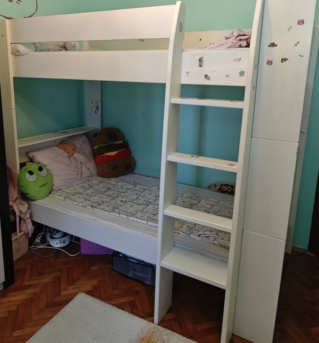 Paturi supraetajate din lemn (204 cm lungime, saltele incluse)