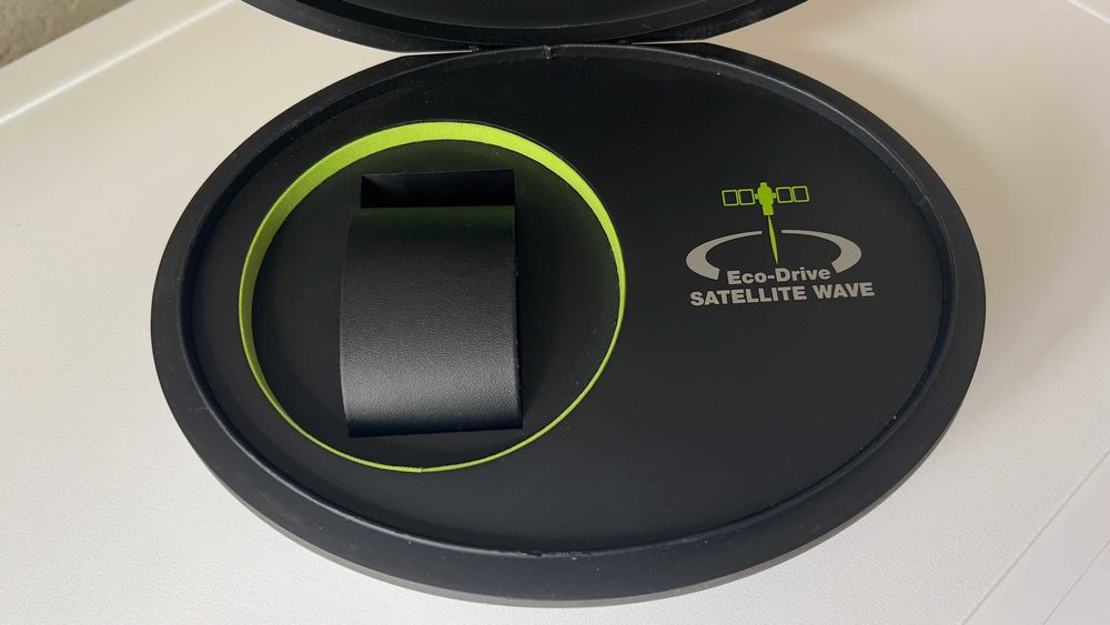 Cutie Citizen Eco-Drive Satellite Wave..