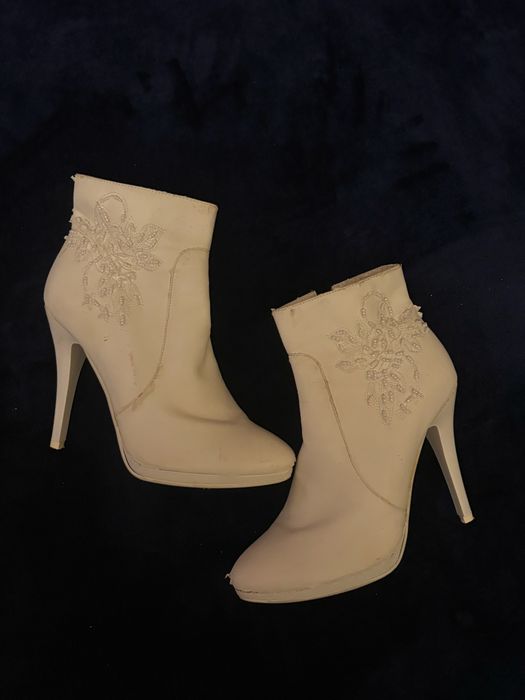 Продам свадебные сапожки