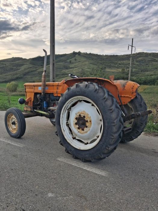 Tractor FIAT 650