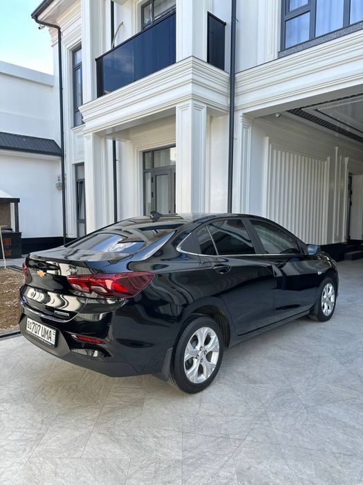 Chevrolet Onix 2024 — 2