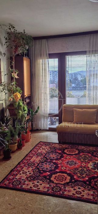 Продава се Тристаен апартамент в Пловдив, Изгрев - 64 кв.м за 1282 €/кв.м - Снимка #3