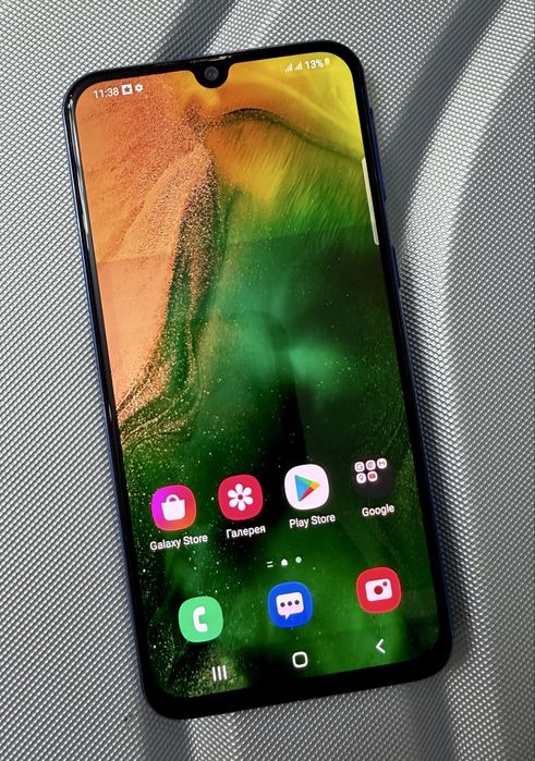 Продам Samsung A40