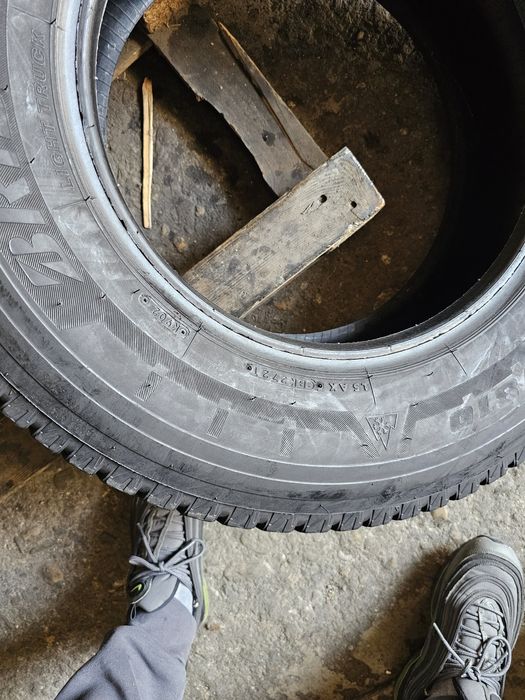 1 anvelopa iarna 225 75 16C Bridgestone 2021