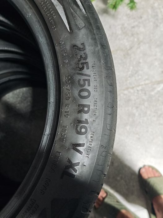 Продам шины летние Continental EcoContact