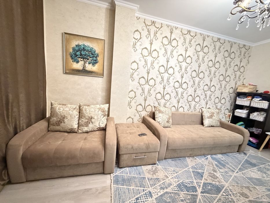 Продам мягкий гарнитур (диван)