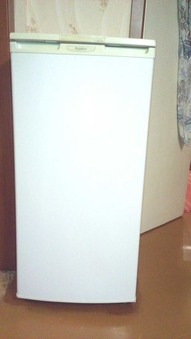 Продам  рабочий  холодильник