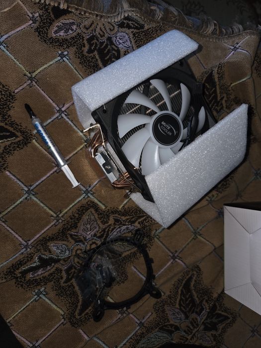 Процессор Ryzen 5 2600 + башня на 4 трубки