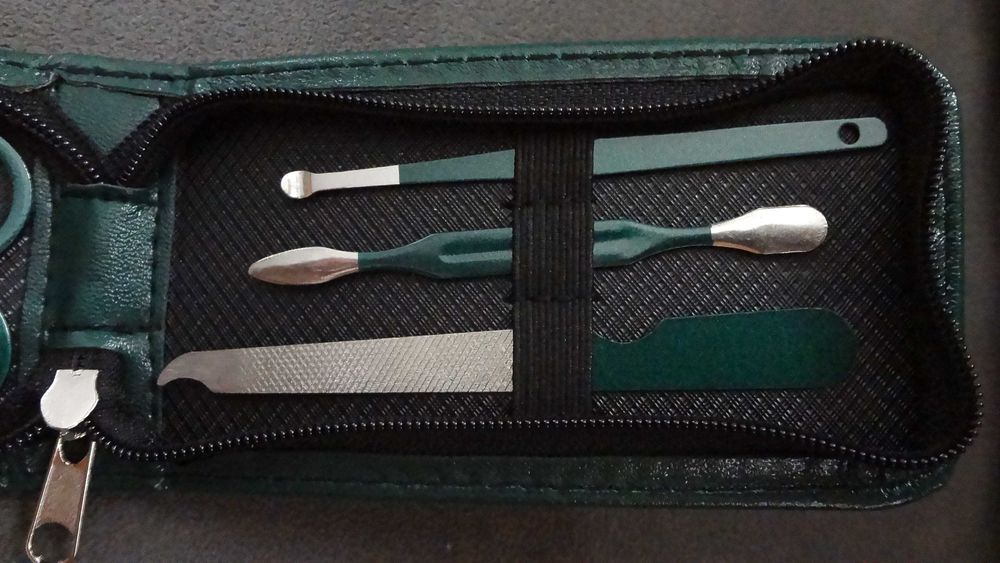 Професионален комплект за оформяне на маникюр