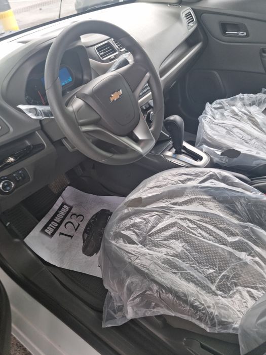 Машина коболт сотилади