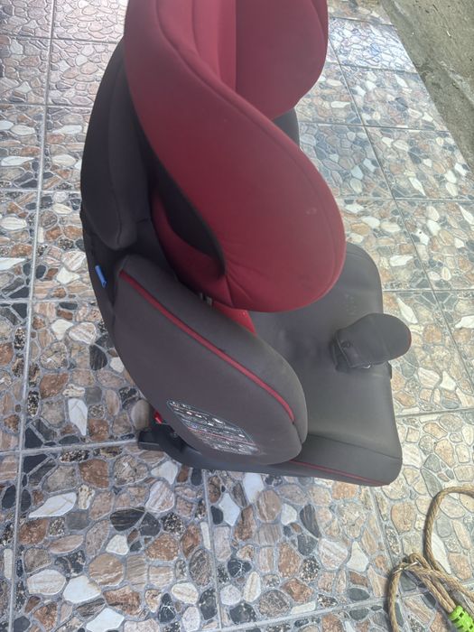 Scaun auto copil cu sistem isofix