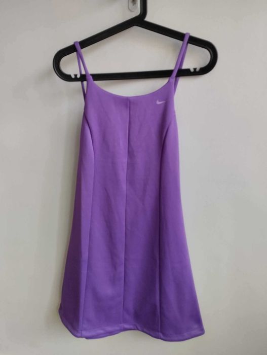 Nike Icon Clash dress размер XS.