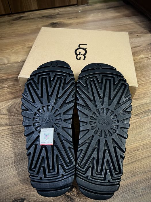 Sandale Ugg noi in cutie