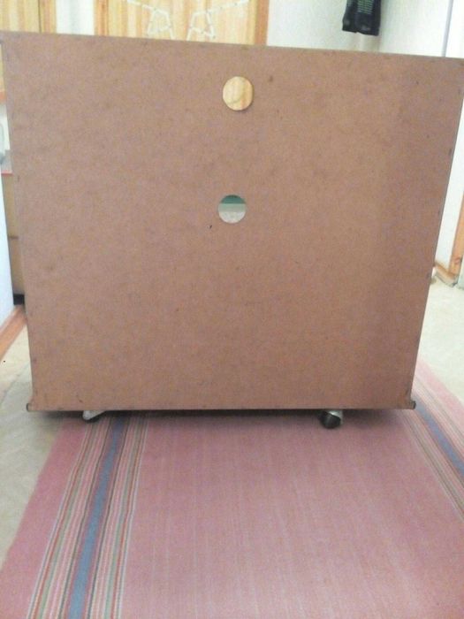 Продаётся  тумба под телевизор и этажерка - стеллаж