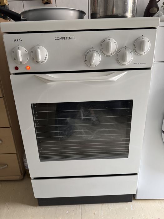 Vand plita cu inductie AEG