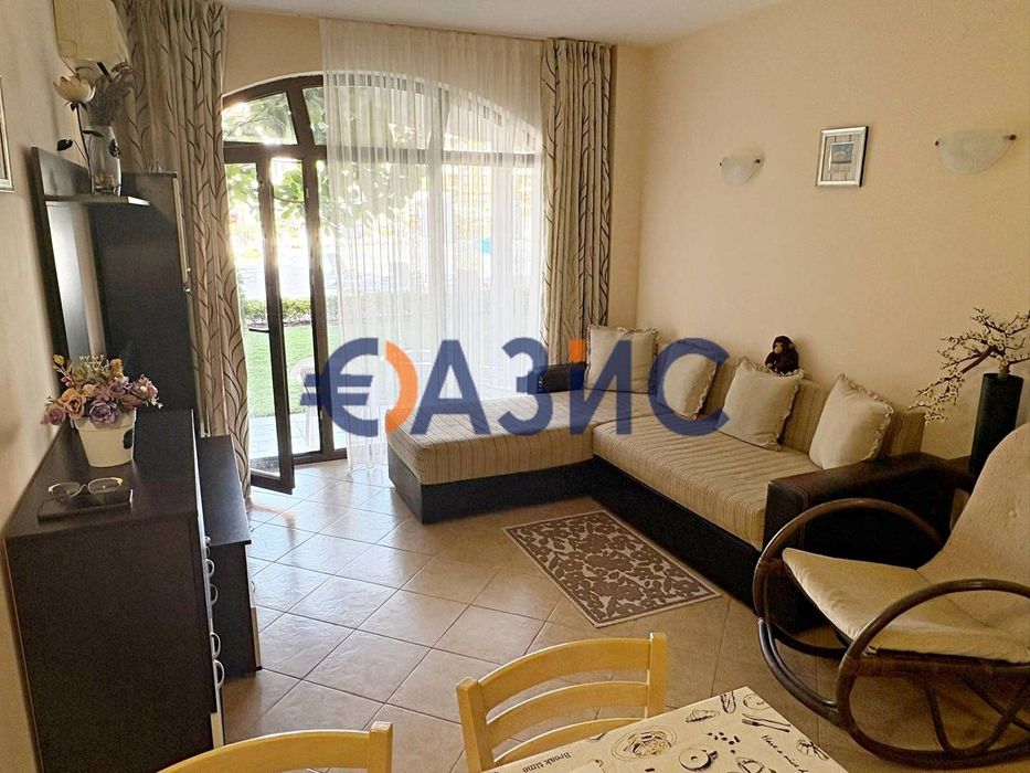 Продава се Двустаен апартамент в к.к. Слънчев бряг - 49 кв.м за 1858 €/кв.м - Снимка #6