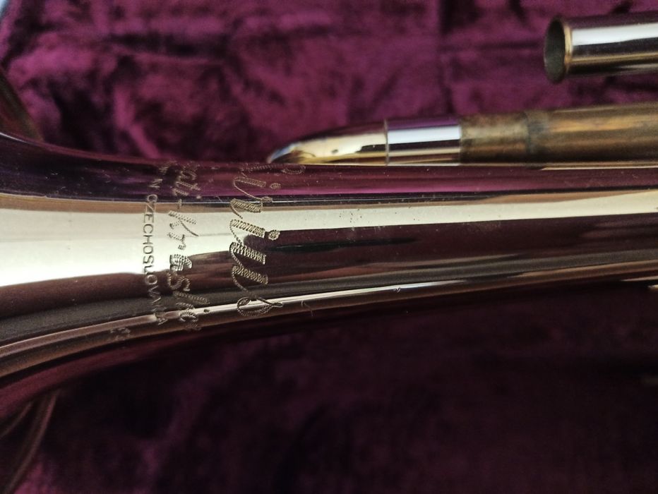 Продавам тромпет